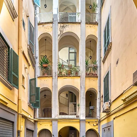 Donna Maria Luxury - A Due Passi Dal Mare E Dalla Metro 公寓 *